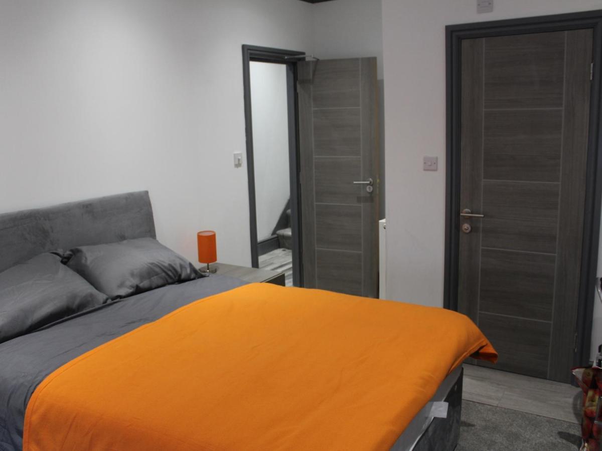 Townhouse Plus @ 282 Walthall Street كرو المظهر الخارجي الصورة